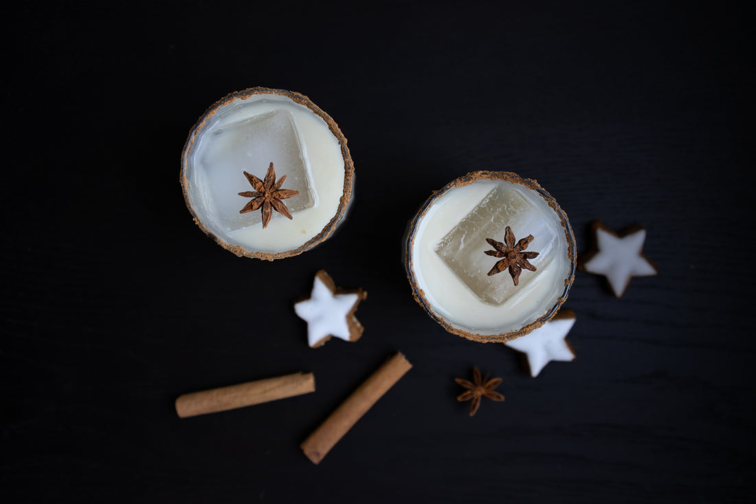 Iced Cinnamon Bourbon | Old Soggy Spiced Bourbon Vanilla Oak Weihnachtscocktail